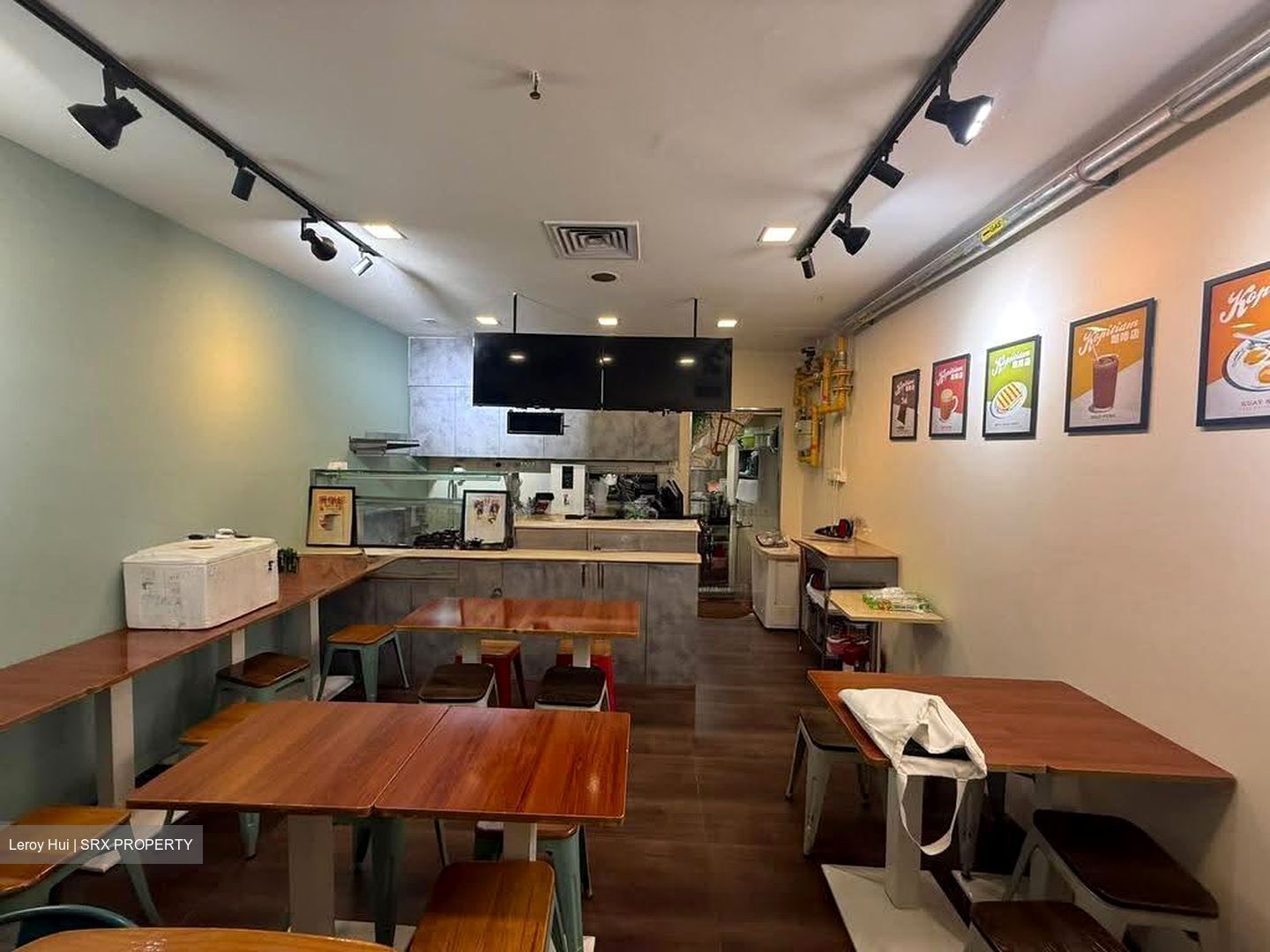 Lucky Plaza (D9), Retail #638081591